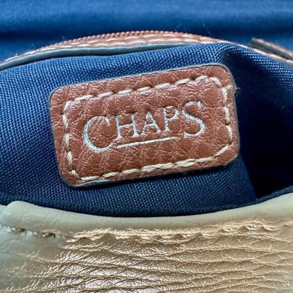 Chaps Marisa, color block wristlet. - Picture 4 of 6